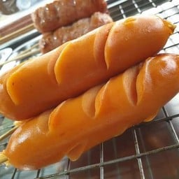 ไก่ย่างน้องเวย์(ตึกนายโจ)