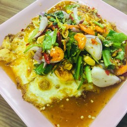ยำไข่ดาว