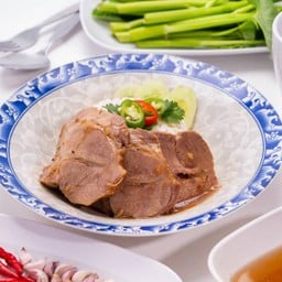 R4 ข้าวหมูอบ