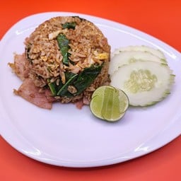 ข้าวผัดเบคอน