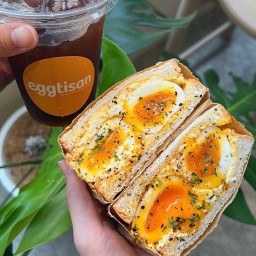 Eggtisan by commonroomxari ซอย พหลโยธิน 5