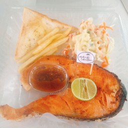 สเต็กปลาแซลมอนน้ำเกรวี่