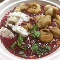 Loo Kang Soi Wiang Bua