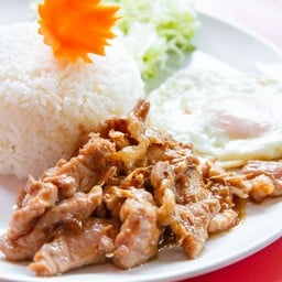 อาหารตามสั่ง ครัวเจ๊โม