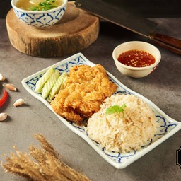 ข้าวมันไก่ทอด