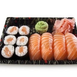 SALMON SUSHI MAKI SET
