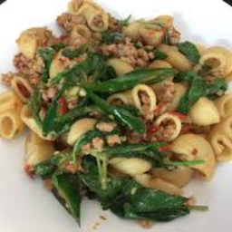 มักกะโรนีผัดขี้เมา