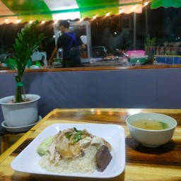 ข้าวมันไก่ต้ม_ธรรมดา