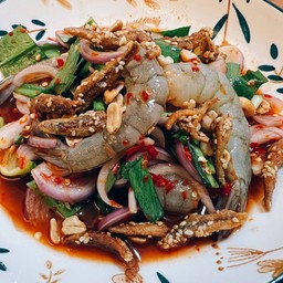 ยำขำขำ หมู่บ้านเอลิฟวิ่ง