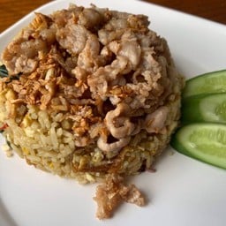 ข้าวผัดเขียวหวานดาวกระจาย