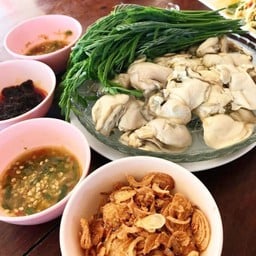 อาหมวย หมี่เกี๊ยว & ยำหอยนางรม หางดง
