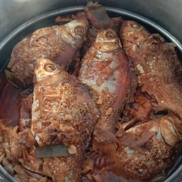 ป.ปลาทะเลลวกจิ้ม ต้มเลือดหมู อาหารตามสั่ง