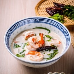 ต้มกะทิใบเหลียงกุ้งสด