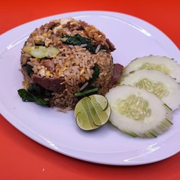 ข้าวผัดเนื้อ