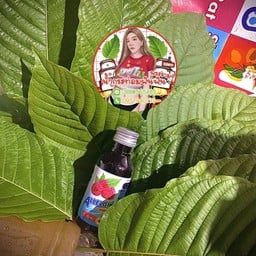 ชุดเซ็ท  ใบหนึ่งขีดครึ่ง ( ฝาเงิน )