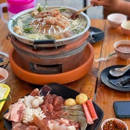 999หมูกระทะ จิ้มจุ่ม ชาบู ซอยวังปลา