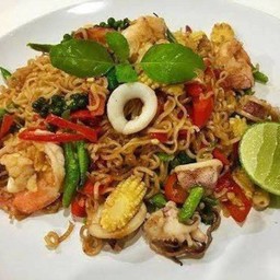 มาม่าผัดขี้เมา