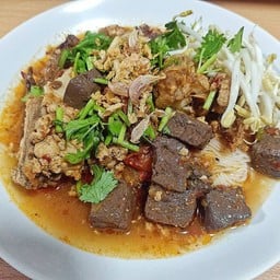 น้ำเงี้ยวหมูสับ+กระดูกหมู