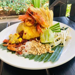 ผัดไทย กุ้งสด
