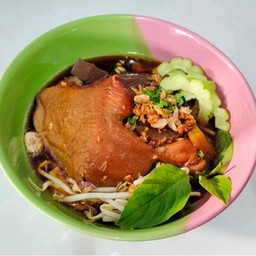 เตี๋ยวไก่มะระยกน่อง