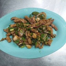 ย่างเนื้อก้อย