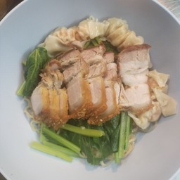เกี๊ยวหมูกรอบ