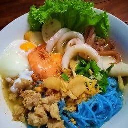 "น้ำเต้าหู้อารมฌ์ดี ปังจี่ไส้ทะลัก" by เขลางค์นคร สองพันบุรี