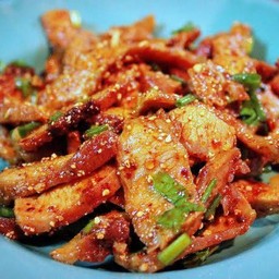 น้ำตกคอหมูย่าง