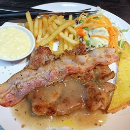 สเต็กหมู+เบคอน