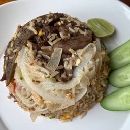 ข้าวผัดเครื่องในรวม