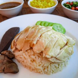 ร้าน แสงเทียนข้าวมันไก่ & ข้าวขาหมู (โคราช)