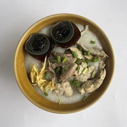 โจ๊กไข่เยี่ยวม้า พิเศษ