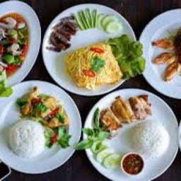 ครัวบริสุทธิ์(ฮาลาล) ก๋วยเตียว/อาหารตามสั่ง/ลูกชินทอด