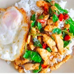 กระเพราไก่+ไข่ดาว