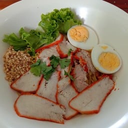แตงโม ข้าวขาหมู ต้มเลือดหมู พานทอง สาขา1