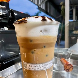 THE LUCK COFFEE