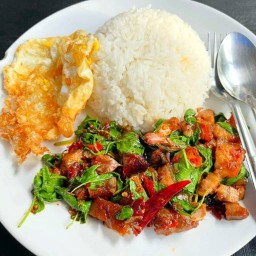 จ.อ.หมูกรอบ By ครัวในหลืบ