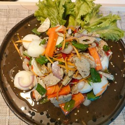 ยำสามแซ่บ