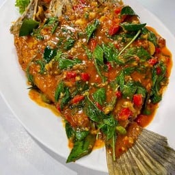 ปลากะพง ราดพริก