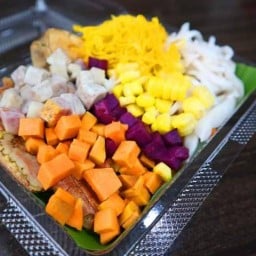 ลองยัง  อะโวคาโด้ ขนมตาล สลัดโรล เพื่อสุขภาพ