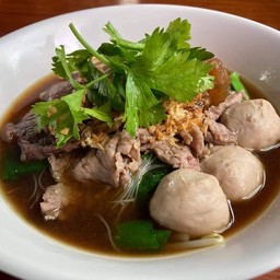 ก๋วยเตี๋ยวรวมหมู