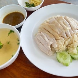 ข้าวมันไก่ต้ม ธรรมดา