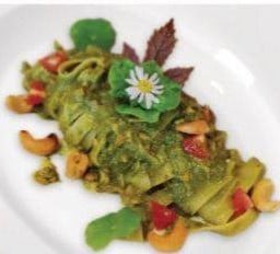 เส้นเฟตตูชินี่ ซอสเพรสโต กาหยู