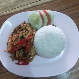 ข้าวราดพริกแกงหมู