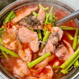 เย็นตาโฟ ต้มยำทะเล(กะพง,กุ้ง,หมึก)