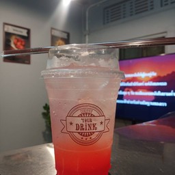 สตอเบอรี่โซดา