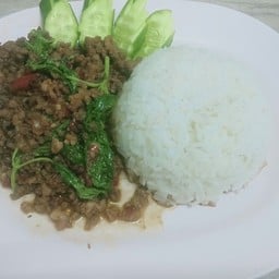 ข้าวราดกระเพราหมูสับ