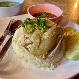 ก๋วยเตี๋ยวแคปหมูยายเพ็ญ สาขา 8 (เจ้าของเดียวกับสาขา 4 ม.ราชภัฏสกล) ธาตุนาเวง