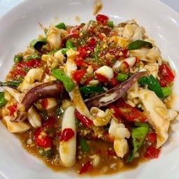 หมึกผัดกะปิ