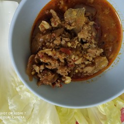 ศิริมงคล อาหารเหนือ(ขายเสื้อผ้ามือสอง)